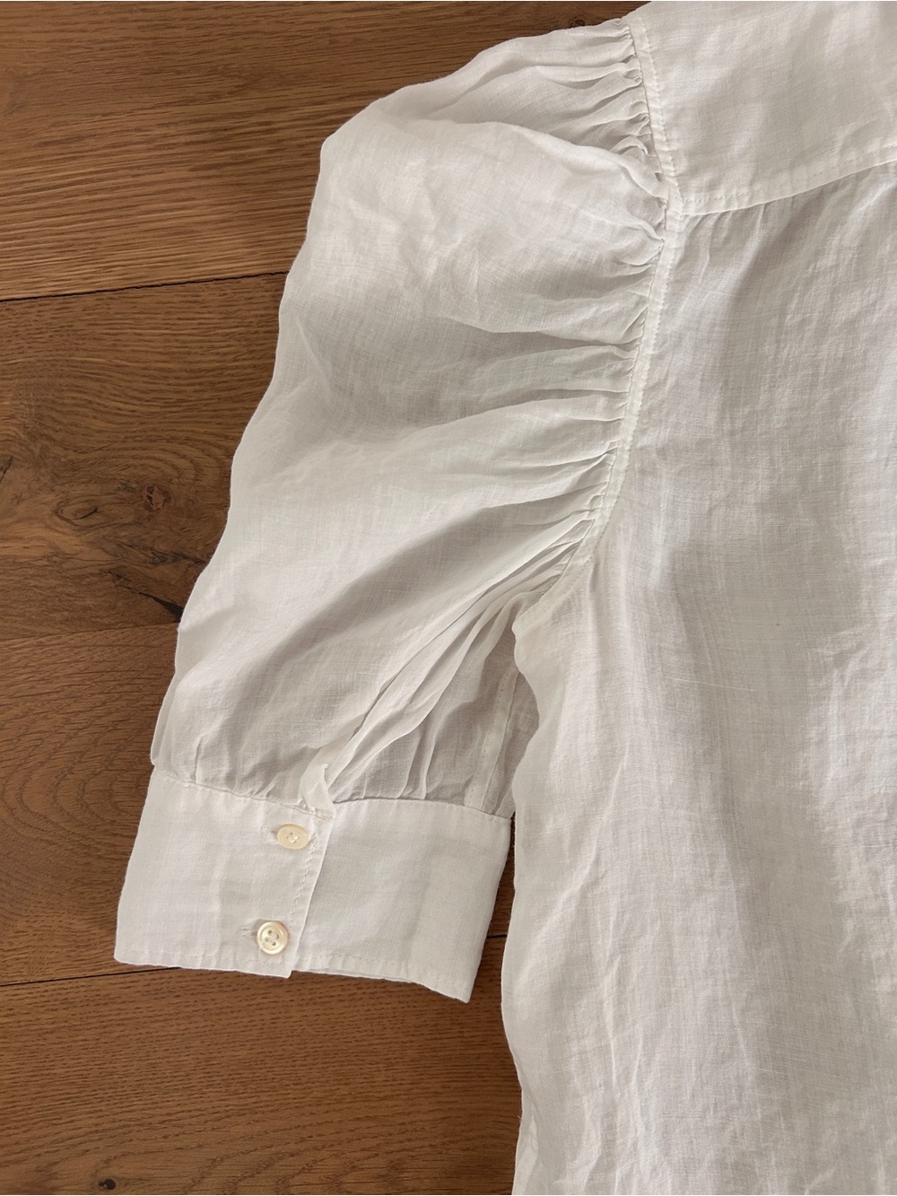 FRAME Gillian White Blouse Ruched Puff Sleeve Top Button Up Shirt Size Medium - Picture 9 of 15